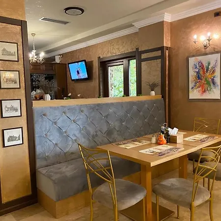 Hotel Yarus