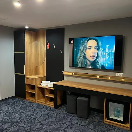 Hotel Yarus Ploeszti