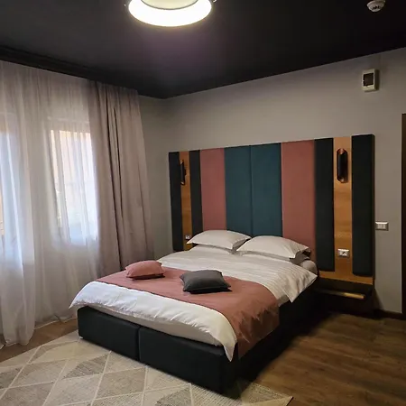 Yarus Hotel Ploeszti