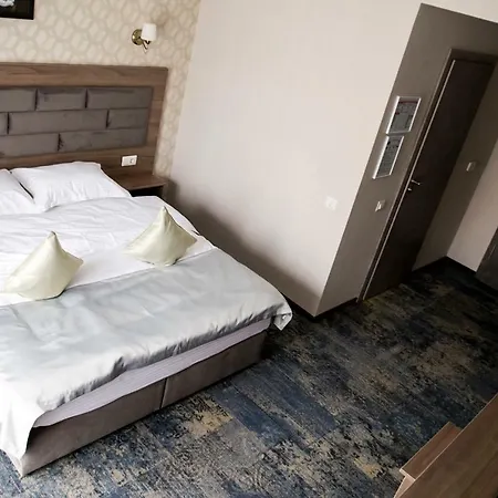 Yarus 3* Ploeszti